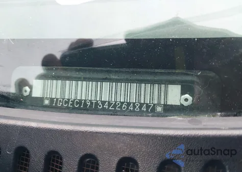 2004 Chevrolet Silverado 1500 из США, поврежденный, VIN 1GCEC19T34Z264847